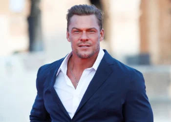 El patrimonio neto de Alan Ritchson