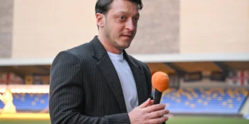 El patrimonio neto de Mesut Özil